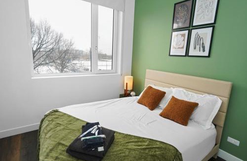 Near South Side Apartment | Comfy 4BR Retreat Near Museum Campus & McCormick