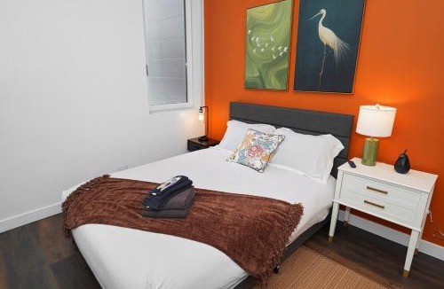 Near South Side Apartment | Comfy 4BR Retreat Near Museum Campus & McCormick