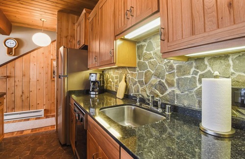 Olympic Valley Condo | Comfy Alpine Meadows | Endless fun