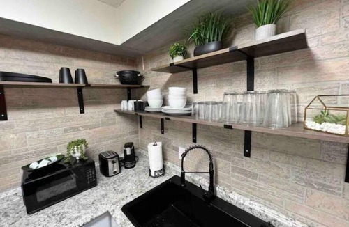 Pooler House | Comfy and cozy on Holly