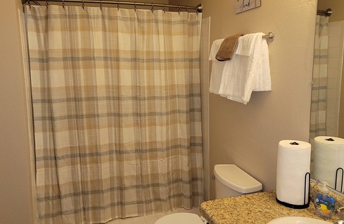 Dearborn Apartment | Comfy and Cozy