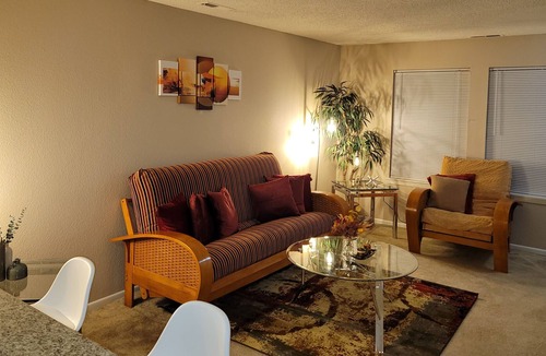 Dearborn Apartment | Comfy and Cozy