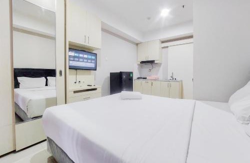 Serpong Apartment | Comfy and Modern Studio Room The Ayoma Apartment By Travelio