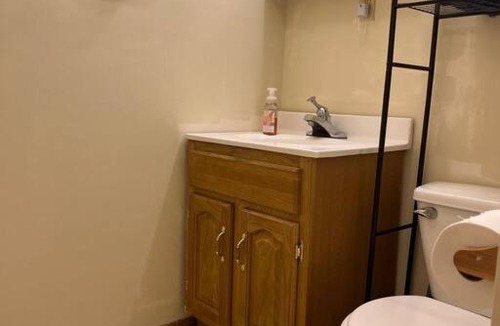 Sayre Apartment | Comfy Apt near Guthrie/RPH Sayre