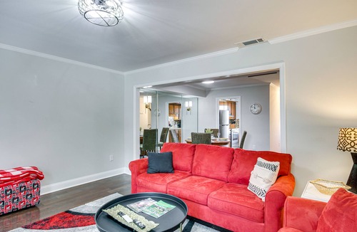 Summerville Condo | Comfy Augusta Condo w/Deck ~ 4 Mi to Olde Town