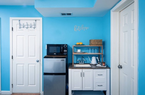 Garfield Heights House | Comfy Blue Studio with Great Amenities