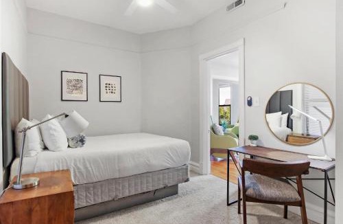 North Center Apartment | Comfy & Bright 3BR Fully Furnished Apt - Lincoln 3E