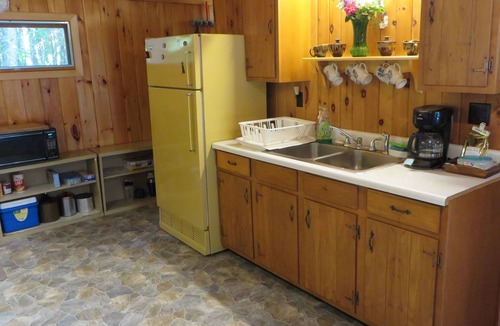 Freedom Cabin | Comfy Cabin on the Lake