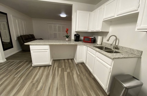 Timberwolf House | Comfy Casita