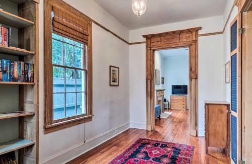 Natchez House | Comfy Central Natchez Hideaway Walk to Dtwn!