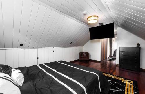 Tower Grove South House | Comfy central St. Louis getaway