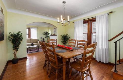 Tower Grove South House | Comfy central St. Louis getaway