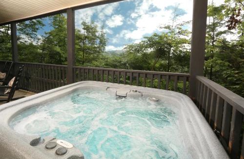 Pigeon Forge Apartment | Comfy Condo perfect for your mountain getaway