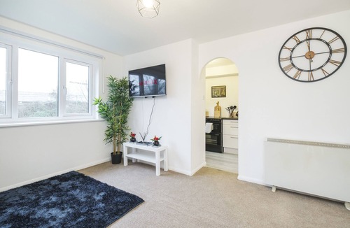 West Thurrock Apartment | Comfy Contractor Guest Apartment
