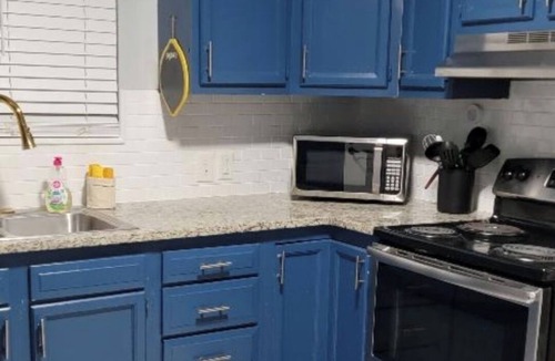 Lawton House | Comfy & Cozy 2-bedroom house that is conveniently located