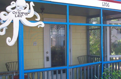 Savannah Beach Apartment | Comfy, Cozy Beach Apartment for Two with Adjustable King Bed!