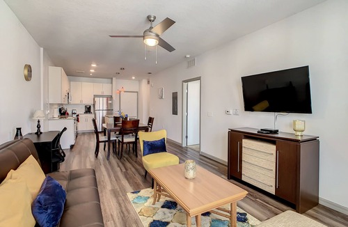 Kissimmee Apartment | Comfy & Cozy, Close to Disney