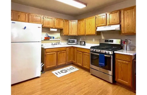 Carmichael Cottage | comfy cozy cottage