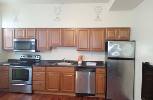 Niskayuna Apartment | comfy cozy roomy with free parking