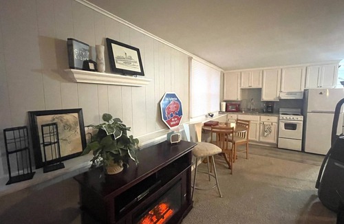 Orchard Park Apartment | Comfy cozy studio suite in charming Orchard Park