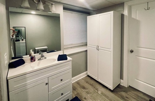 Orchard Park Apartment | Comfy cozy studio suite in charming Orchard Park