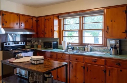 Fishers Hill House | Comfy Getaway in Strasburg, VA!