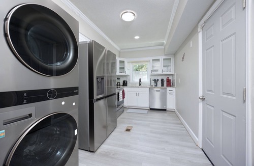 Columbus House | Comfy Home with Playground Near Ft Moore!