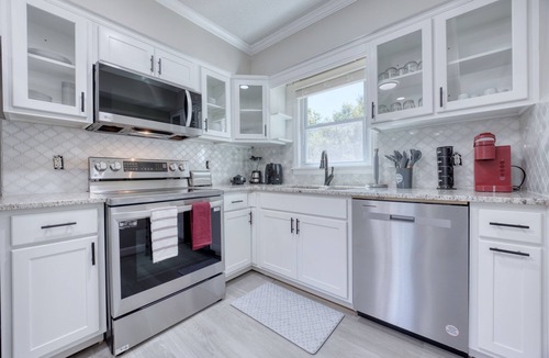 Columbus House | Comfy Home with Playground Near Ft Moore!