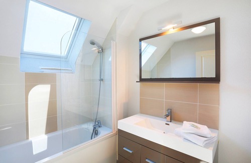 La Guymauviere-La Hulotais-La Bourelais House | Comfy House near the Centre | Private Entrance!