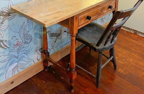 Sloatsburg House | Comfy house on a creek