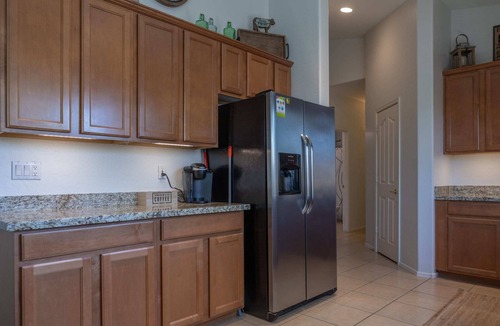 Bell West Ranch House | Comfy House, Private Backyard w/Pool, BBQ, Citrus