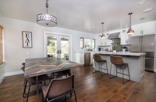 Elk Grove House | Comfy House W/Big Pool/hot tub !