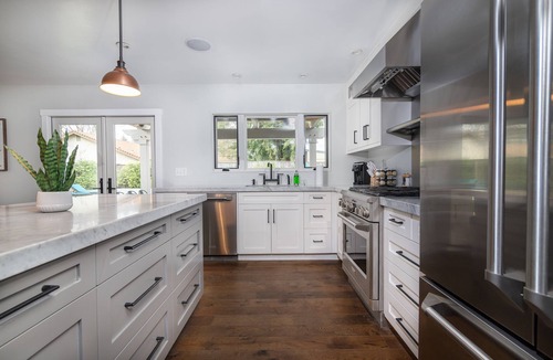 Elk Grove House | Comfy House W/Big Pool/hot tub !