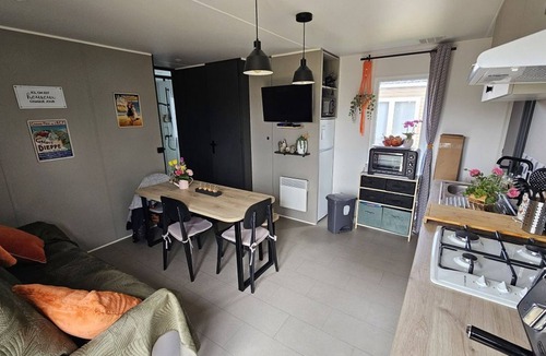 Biville-sur-Mer House | Comfy mobile home, pets welcome - 6 guests