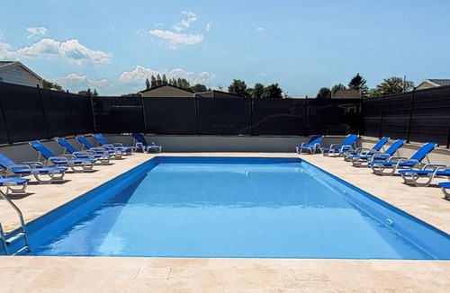 Biville-sur-Mer House | Comfy mobile home, pets welcome - 6 guests