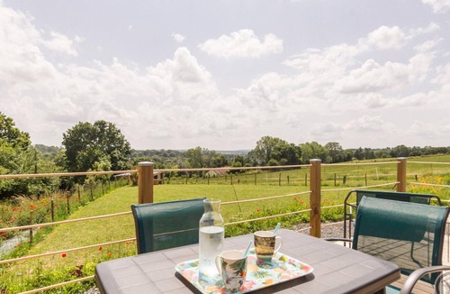 Saint-Lo Apartment | Comfy mobile home with terrace and pets allowed in Saint-Lô