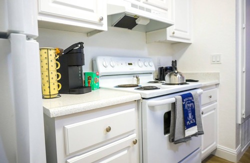 South Natomas Apartment | Comfy Natomas Apartment