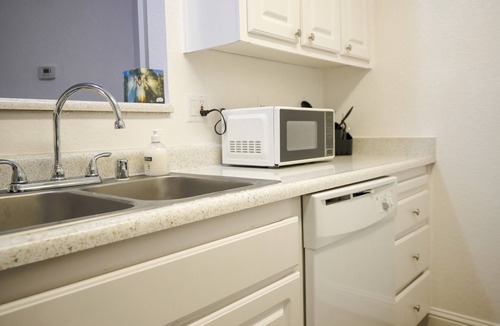 South Natomas Apartment | Comfy Natomas Apartment