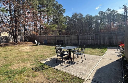 Ridge Apartment | Comfy, private one Bedroom Apartment with full kitchen, living room, full bath.