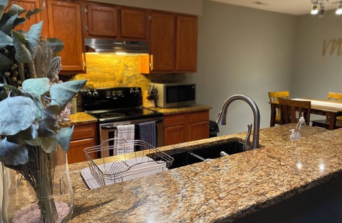 Fentress Condo | Comfy Quaint Condo