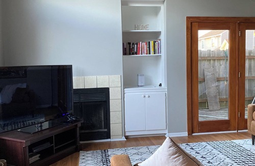 Fentress Condo | Comfy Quaint Condo