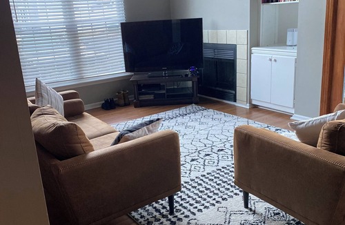 Fentress Condo | Comfy Quaint Condo