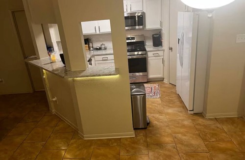 Channelview House | Comfy, quiet, and private stay!