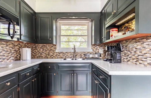 Mission House | Comfy, quiet & private 2BR home.