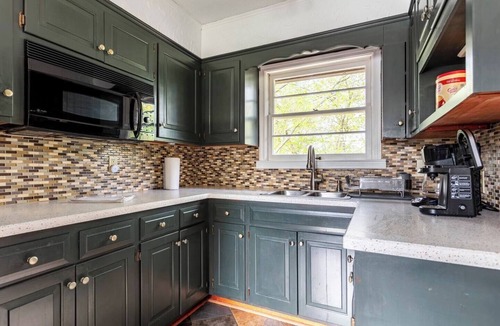 Mission House | Comfy, quiet & private 2BR home.
