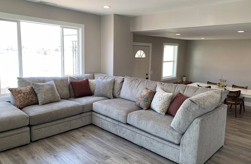 Monticello House | Comfy Remodeled Home. Great Basecamp for Exploring the National Parks
