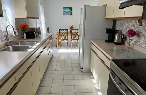 Agincourt House | Comfy rooms near Agincourt Go