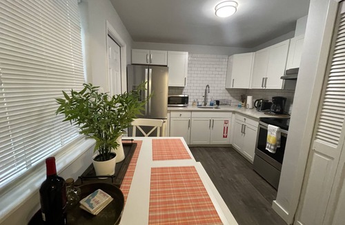 Sailboat Bend House | Comfy Sailboat bend home