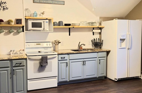 Taunton Apartment | Comfy+Spacious/King Bed /FreeParking