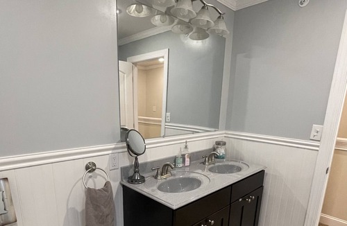 North Philadelphia House | Comfy, Spacious Townhouse w/ Patio